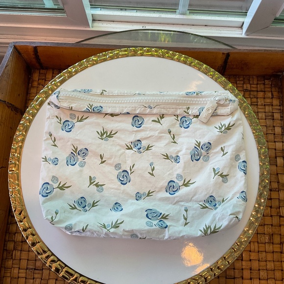 ALOHA COLLECTION Small White & Blue Pouch - Picture 1 of 5